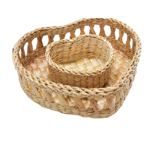Sofisticada cesta de almacenamiento de mimbre marino premium para libros de diseño en la sala de estar y para un estilo estético en el hogar. - Product Image 2