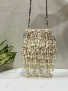 Mini Bolso de Mano Tipo Clutch con Perlas de Imitación y Cadena de Cuentas en Capas, para Eventos Nocturnos y Bodas, Estilo Elegante para Mujer - Product Image 4