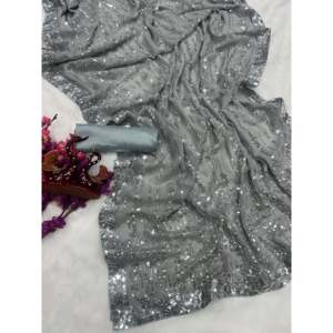 Superbe création : Robe de cocktail brodée de sequins argentés, style saree, avec bordure en dentelle, idéale pour les soirées. - Product Image 2