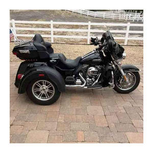 Moto Cruiser Tri Glide Ultra Classic d'occasion 2016, 3 roues pour une stabilité accrue, confort optimal, tourisme en toute confiance, vente aux États-Unis - Product Image 1
