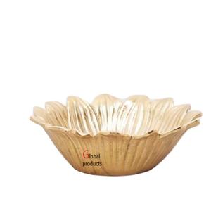 Bol de service alimentaire en aluminium de qualité supérieure à la conception de feuilles dorées pour restaurant et bar d'hôtel - Product Image 1