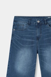 Shorts de Mezclilla para Hombre de Alta Calidad, Estilo Desgastado, Largura hasta la Rodilla, Moda Juvenil, Cómodos para Uso Diario - Product Image 3