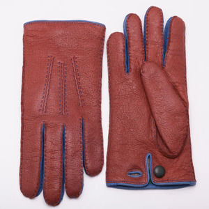 Gants en cuir véritable rouge faits à la main pour femmes, avec surpiqûres bleues contrastées, à doigts complets, doublure douce et chaude, fermeture à bouton-pression, pour l'hiver et les fêtes en extérieur - Product Image 2