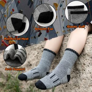 Men's Basketball & Sports <b>Running</b> Crew Cuff <b>Socks</b> Customized Performance Thick Bottom Designer Logo Autumn Sport <b>Socks</b> - Product Image 5