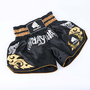 Pantalones Cortos de Muay Thai Negros Premium con Logotipo Frontal Personalizado, Bordado Tradicional de Dragón, 100% Poliéster de Secado Rápido para Kickboxing Profesional - Product Image 3
