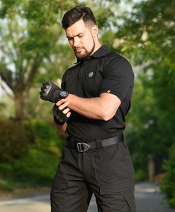 Nouvelle Chemise d'été pour Homme à Bouton Unique, Couleur Unie, Tissu Tricoté, Séchage Rapide, Manches Courtes, Design Sportif et Tactique - Product Image 4