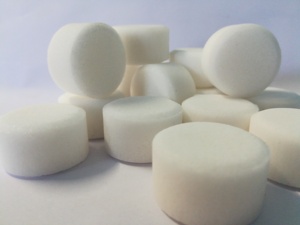 AQUA SOFTENER Food Grade High Purity Salt Tablets 99.70% Sodium <b>Chloride</b> 25kg Industrial & Domestic Use Water Softener - Product Image 5
