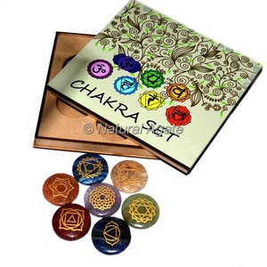 Compre en Línea Caja de Regalo con Símbolo de Reiki y Chakra - Product Image 3