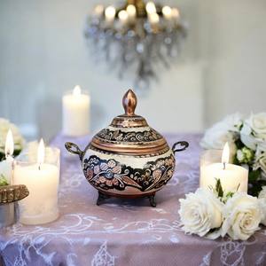 Pot à sucre décoratif blanc et cuivre avec couvercle, motif floral peint à la main, sur piédestal, pour bonbons, rangement de cuisine de luxe, service de fête - Product Image 1