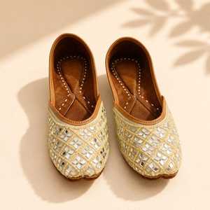 Wholesale Ladies Khussa Traditional Pumps Handmade Pakistani Flats Elegant Embroidered Wedding Ethnic Shoes Factory Supply - Product Image 5