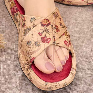 Sandalias de Plataforma con Estampado Floral Crema Antideslizantes, de Moda Atemporal, con Plantilla Acolchada de Terciopelo y Suela de Cuero Genuino - Product Image 5