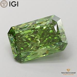 Diamant de laboratoire cultivé CVD de couleur vert vif fantaisie, clarté VS1, taille radiant de 4,00 carats avec certificat IGI, idéal pour une demande en mariage. - Product Image 1