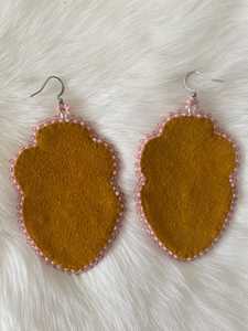 Pendientes Florales Hechos a Mano TIMELESS CRAFT con Cuentas, Diseño de Flores Rosas y Blancas, Joyería de Moda para Mujer - Product Image 6