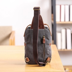 Sac bandoulière en cuir et toile de qualité supérieure, imperméable, avec fermeture éclair, sac de poitrine multifonctionnel unisexe pour voyage et activités de plein air - Product Image 4