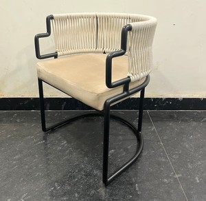 Silla de comedor moderna tapizada y tejida con estructura metálica, silla de lujo para restaurante, cafetería y comedor de hotel - Product Image 1