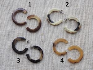 Pendientes Geométricos de Cuerno de Búfalo, Ecológicos, Hechos a Mano, con Patrón de Caparazón de Tortuga, Diseño Moderno Pulido, Artesanía Natural para Bodas - Product Image 5