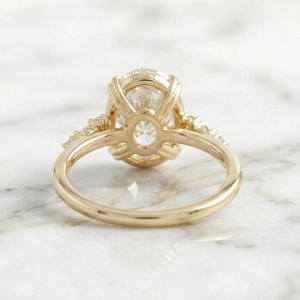 Bague de fiançailles pour femme en or massif 18 carats avec diamant ovale de laboratoire certifié IGI, style classique - Product Image 5