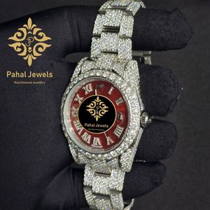 นาฬิกาข้อมือผู้หญิง Pahal Jewels หรูหรา ประดับเพชร ตัวเรือนสแตนเลส ขนาด 40 มม. หน้าปัดสีแดง ระบบควอตซ์  คริสตัลแซฟไฟร์ โมอิสซาไนต์ - Product Image 3