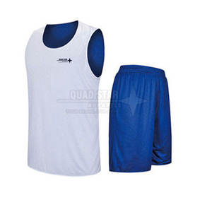 Uniforme de basket-ball réversible imperméable au design unique, respirant et léger, en vente - Product Image 3