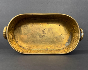 Macetero de Metal Color Latón Único para Decoración de Plantas de Mesa, que Realza la Decoración del Hogar con un Diseño Compacto y Artístico - Product Image 4