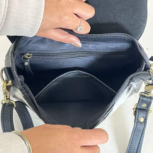 Bolso Bandolera de Cuero Genuino de Vaca con Diseño Floral Grabado a Mano Estilo Western para Mujer 2026 - Product Image 6