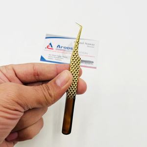 Pince à épiler pour cils en diamant à 90 degrés en or, acier inoxydable, pince à épiler professionnelle pour extensions de cils avec logo personnalisé - Product Image 1