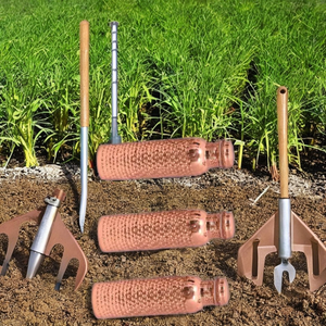 Bouteille d'eau en cuivre pur de haute qualité, couleur naturelle marron, marque KC ENTERPRISES, durée de conservation de 24 mois, prix compétitifs - Product Image 1