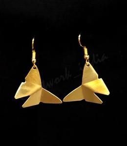 ต่างหูทองเหลืองคุณภาพพรีเมียม ดีไซน์ทันสมัย งานแฮนด์เมดสำหรับผู้หญิง เหมาะสำหรับงานกลางคืนและโอกาสพิเศษ ในราคาโรงงาน - Product Image 5