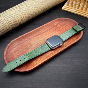 Correa de Cuero para Apple Watch Hecha a Mano, Modelo Castello Luxury Empire, Color Verde Oscuro, Cuero Vegetal Curtido, Forro de Poliéster de Alta Calidad, Tipo Cartera - Product Image 3
