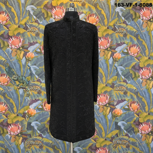 Sherwani traditionnel pour homme, base Lachka TR, perles argentées, longueur genou, col mandarin, tenue de soirée haut de gamme - Product Image 4