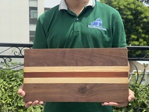 Tabla de Cortar Rectangular de Madera con Diseño de Rayas, Antideslizante, en Paquete Individual, Hecha en Vietnam - Product Image 2