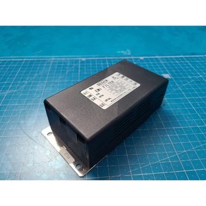 Filtre anti-bruit EMI Soshin Electric NF3030C-VZ, utilisé comme pièce détachée pour équipement semi-conducteur d'époque - Product Image 3
