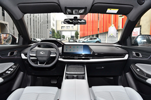 Véhicule Énergétique Chinois 2025 Changan Qiyuan Nevo Q05 Véritable Charge Rapide 2RM Haute Vitesse <span class=keywords><strong>Hybride</strong></span> Rechargeable 1.5L 98CV E-CVT SUV Compact - Product Image 6