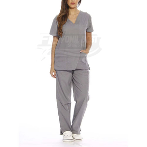 Blusa Médica Gris para Mujer, Cuello en V, Mezcla de Algodón, Tejido de Punto, con Dos Bolsillos, Uso Hospitalario, Diseño Personalizado, Servicio OEM - Product Image 4