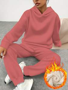 Conjunto de chándal casual de invierno con estampado de forro polar grueso, cortavientos, con capucha, sudadera con capucha y pantalones de chándal tipo jogger - Product Image 2