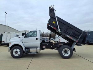 Camion tracteur poids lourd d'occasion 6x4 diesel pour la logistique routière, le transport et les opérations d'expédition de marchandises commerciales - Product Image 5