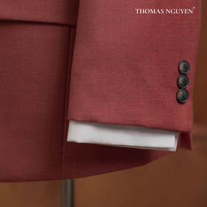 Traje a medida de dos piezas para hombre, color naranja quemado oscuro, chaqueta y pantalones. |   Colección de Colores Naturales - Product Image 3