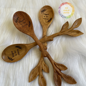 Cuchara de madera con mango curvo en forma de corazón, madera maciza de Doussie, grabado láser de nombres y logotipos - CARYLN - Product Image 5