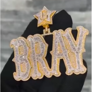 Colgante Personalizado con Nombre en Moissanita VVS, Chapado en Oro sobre Plata 925, Joyería Hip Hop - Product Image 1