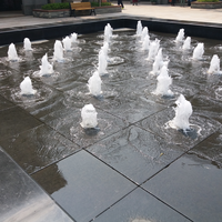 Fontaine musicale moderne DEWY, fontaine sèche extérieure en acier inoxydable, eau colorée, éclairage DMX512, contrôle programmable, garantie de 2 ans