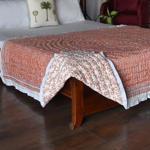 Edredón Clásico de Algodón Estampado Hecho a Mano, Reversible, para Todas las Estaciones, Tamaño Individual, Color Melocotón con Diseño Floral, Decoración para el Hogar, Venta al Por Mayor - Product Image 4