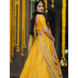 Magnifique Lehenga Choli semi-cousu brodé de couleur jaune par Zeel Clothing - Product Image 4