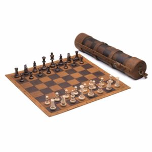 Jeu d'échecs de luxe en cuir enroulable avec pièces en bois, échiquier de voyage professionnel, jeu d'échecs de qualité supérieure, cadeau idéal pour adultes et enfants - Product Image 1