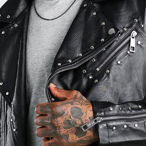 Blouson moto en cuir PU noir pour homme avec rivets, franges, fermeture éclair, col rabattable, coupe ajustée, style automne-hiver - Product Image 3