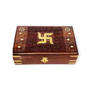 Elegante Joyero de Madera Tallada - Diseño Clásico Ecológico - Product Image 1