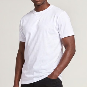 เสื้อยืดโอเวอร์ไซส์สีขาวล้วนแบบหนา คอสูง แขนตก ทรงหลวม สไตล์สตรีทแวร์ สำหรับผู้ชาย รับผลิตตามสั่ง ขายส่ง - Product Image 5