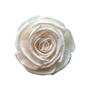 Rosas blancas antiguas. Flores de Madera de Sola de 8-8.5CM, Varilla de Fibra Vegetal de Sesbania, Aromaterapia Hecha a Mano - Product Image 1