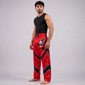 Pantalons de kick-boxing de haute qualité conçus pour une flexibilité, un confort et des performances fiables lors de l'entraînement intensif aux arts martiaux. - Product Image 3