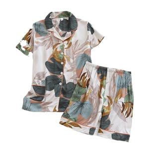 Ensemble de pyjama en coton à imprimé floral pour femmes, manches courtes, boutons sur le devant, shorts, vêtements de nuit d'été, style décontracté - Product Image 1
