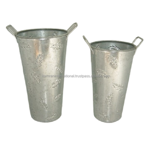 Juego de diseñador de latas de leche de metal de 2 piezas con mango de madera para accesorios de granja de leche - Product Image 3